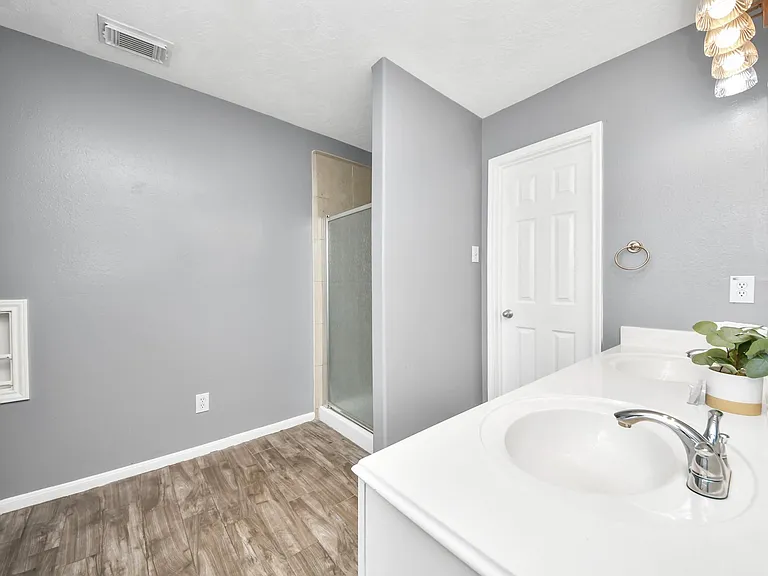 19215 Terra Forest Ct — Photo 31