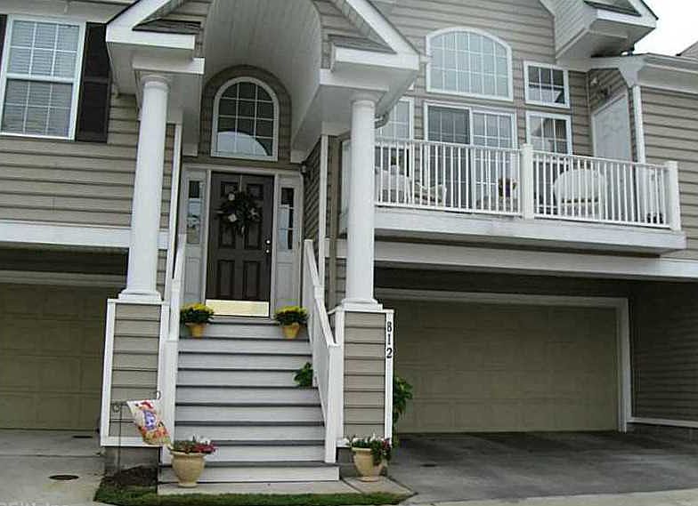 1st image of 221 Unser Ct