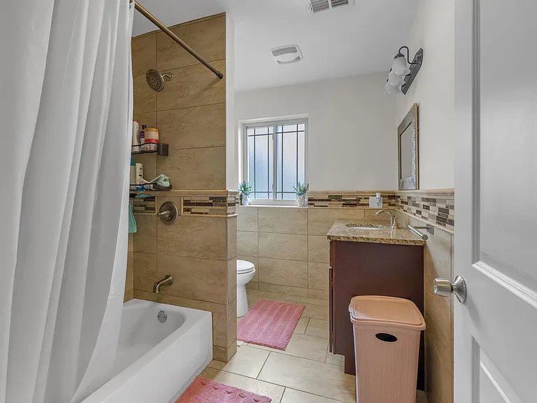 5977 Nightingale St — Photo 21