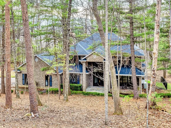 1624 Sunberry Cir, Roanoke, VA 24018