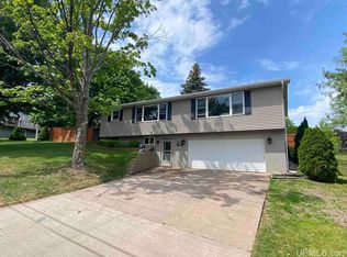 606 Craig St, Marquette, MI 49855