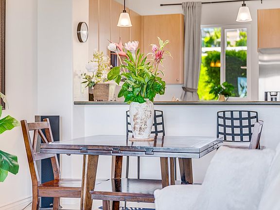 5th image of 23 Kaloaloa Way APT 6C