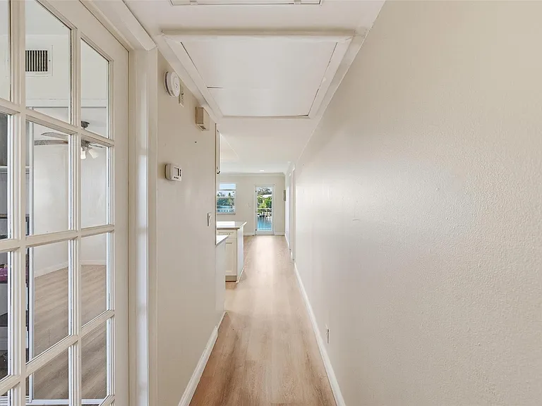 801 NE 18th Ct #202 — Photo 3