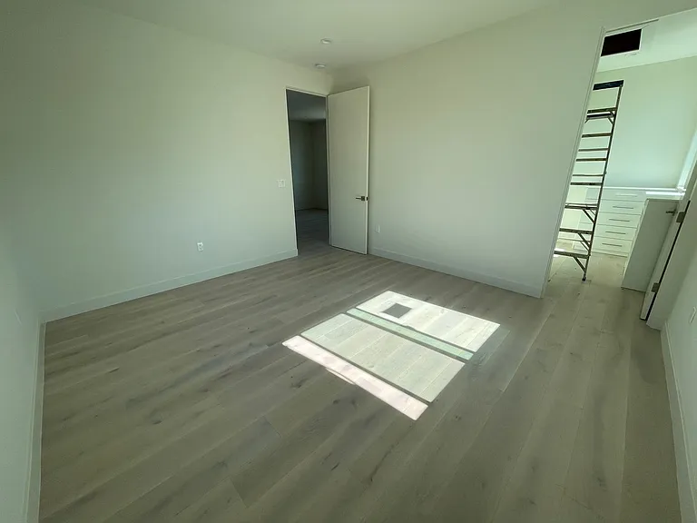 5537 W 3rd St #5537 — Photo 13