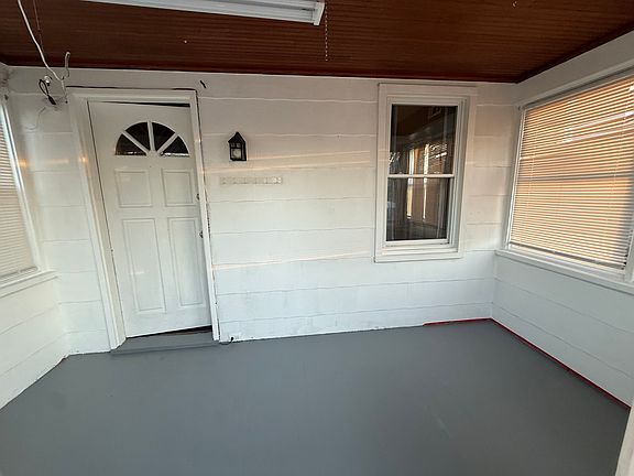 3rd image of 4105 Highland Ave