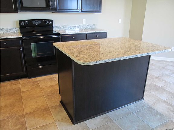 5th image of 228 Bermuda Lakes Dr