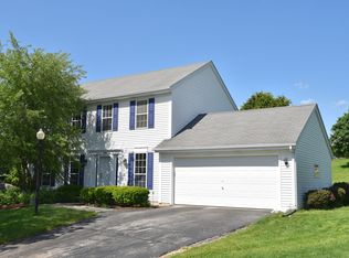 2504 Abbey Rd, Waukesha, WI 53188