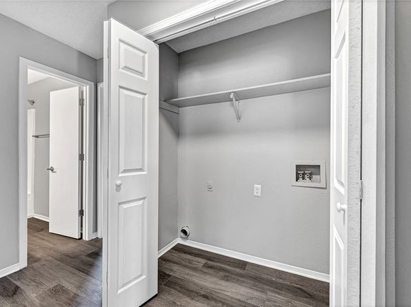 fayetteville-arkansas-448576526 picture