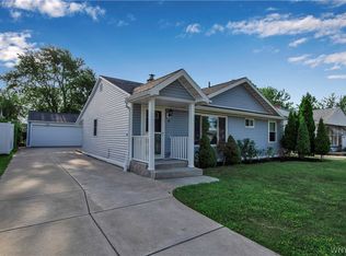 19 Kelvin Dr, Buffalo, NY 14223
