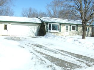 4035 Elmwood Dr, Saint Bonifacius, MN 55375