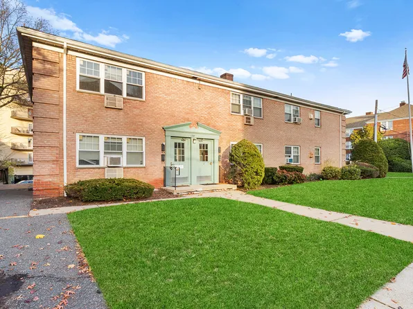 138 Clinton Pl APT 1B, Hackensack, NJ 07601