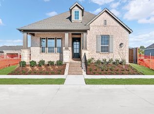 2079 Pine Grove Ln, Arlington, TX 76005