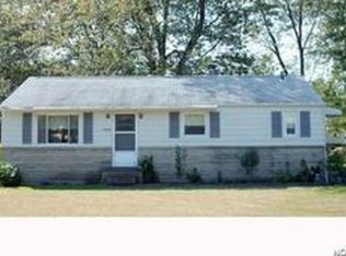 34888 Beachpark Dr, Eastlake, OH 44095