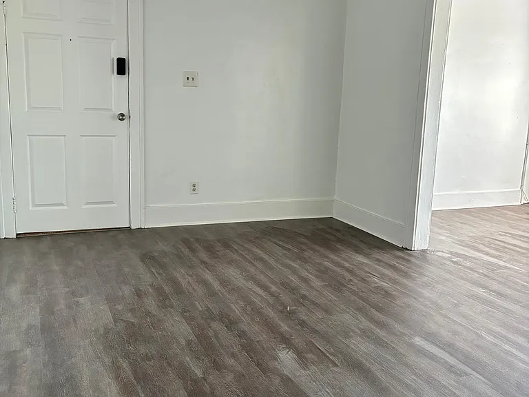 1776 2nd St #4 — Photo 5