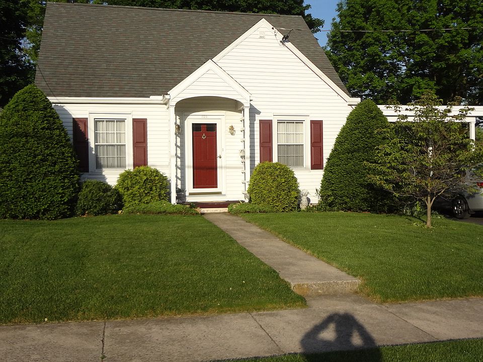 1st image of 524 Kraiss Ave