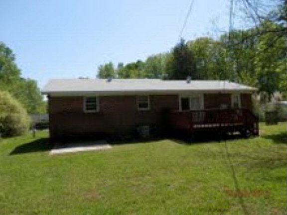 2nd image of 108 Greenbriar Dr