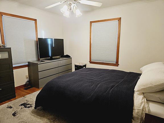 5th image of 2234 W Elm Ave