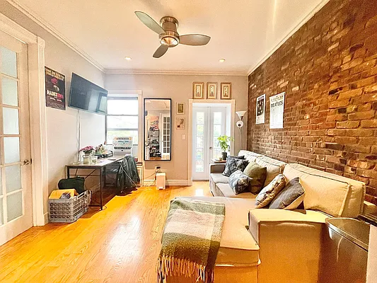 Rented by Century 21 Premier  | media 2