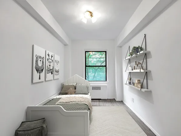 301 East 48th Street image 9 of 20