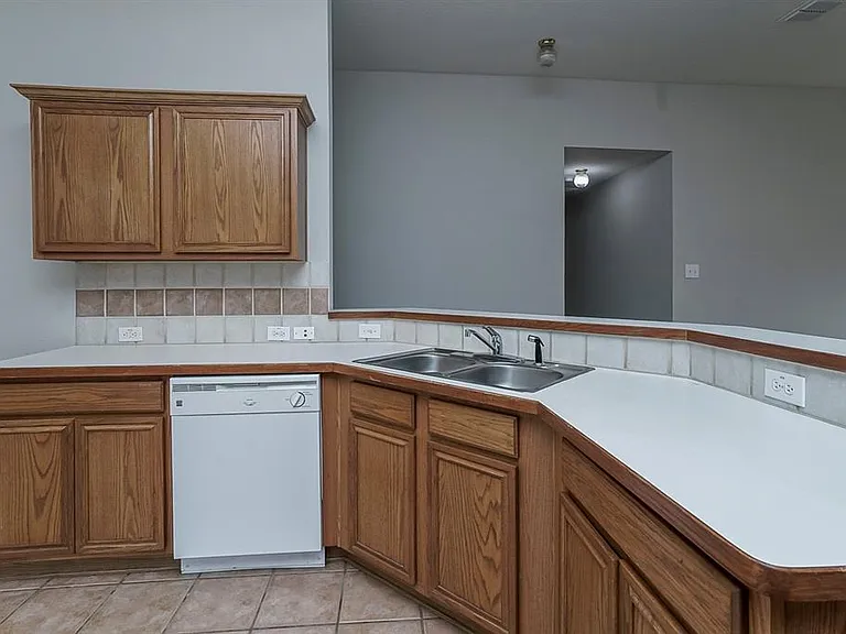 8448 Prairie Fire Dr — Photo 11