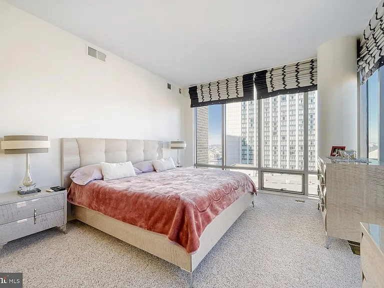 675 President St #1501 — Photo 10