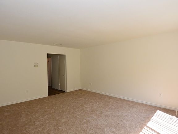 3rd image of 7841 Ellis Ave APT 3