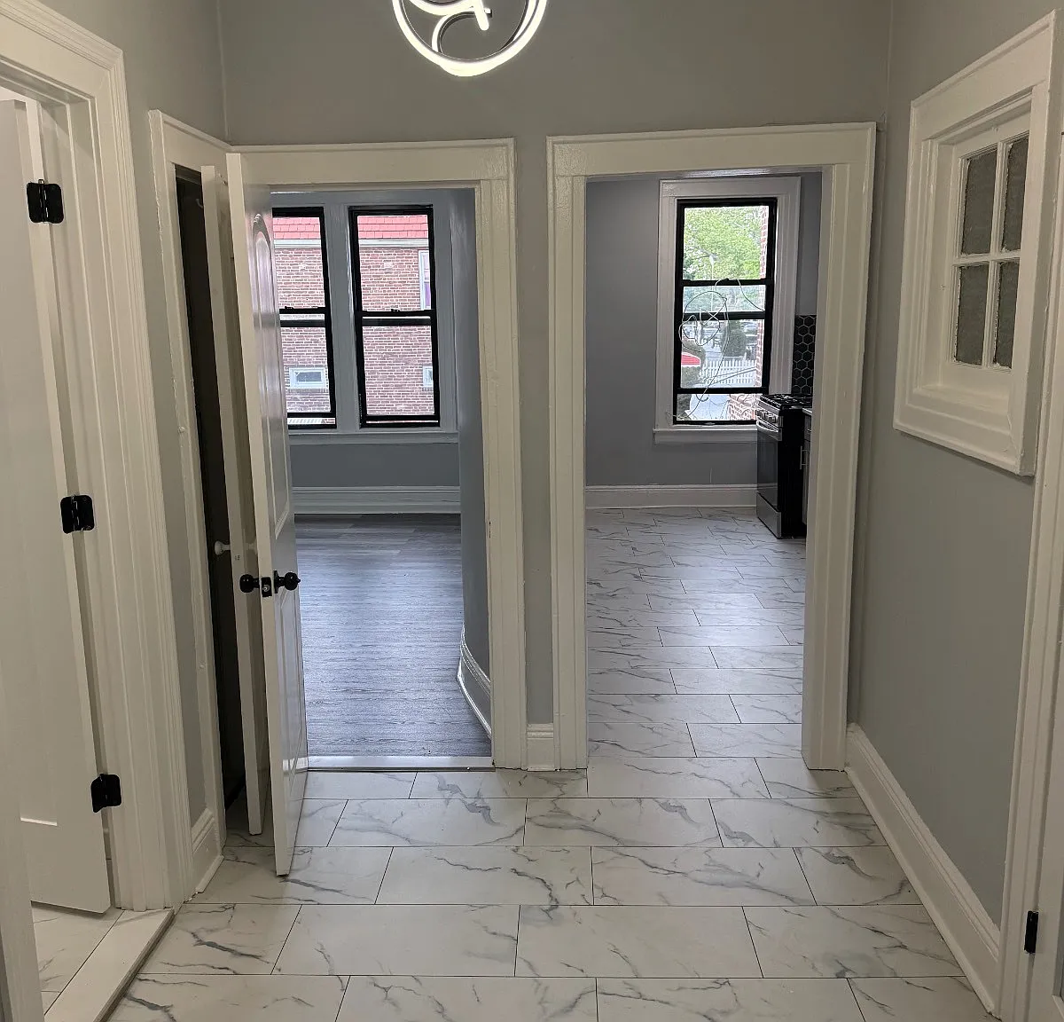 3 bed, 1.0 bath, $3,800 — Photo 3