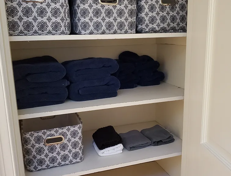 Historic McKennan Park Apt #5 Linen Closet