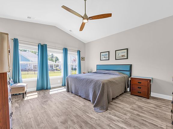 4th image of 1736 North Cove Ct.
