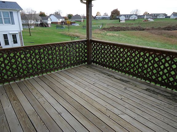 5th image of 197 Pin Oak Dr