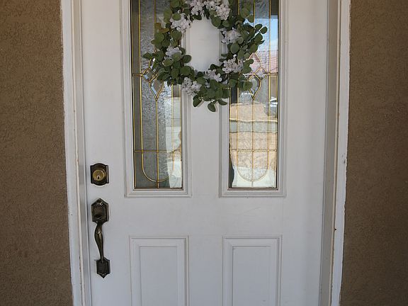 3rd image of 7811 Fernwood Ave