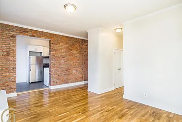 Rented by Century 21 Metropolitan