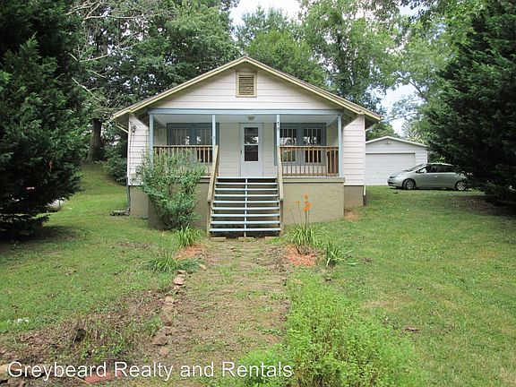 5th image of 10 Moffitt Hill Dr