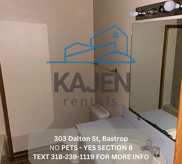 303 Dalton St — Photo 7