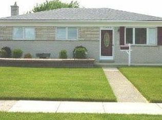 32663 Parker Cir, Warren, MI 48088