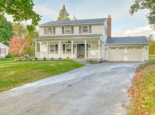 19 Edgeware Rd, Rochester, NY 14624