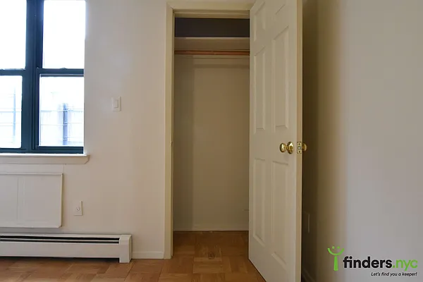 Rented by Clove Realty LLC | media 15