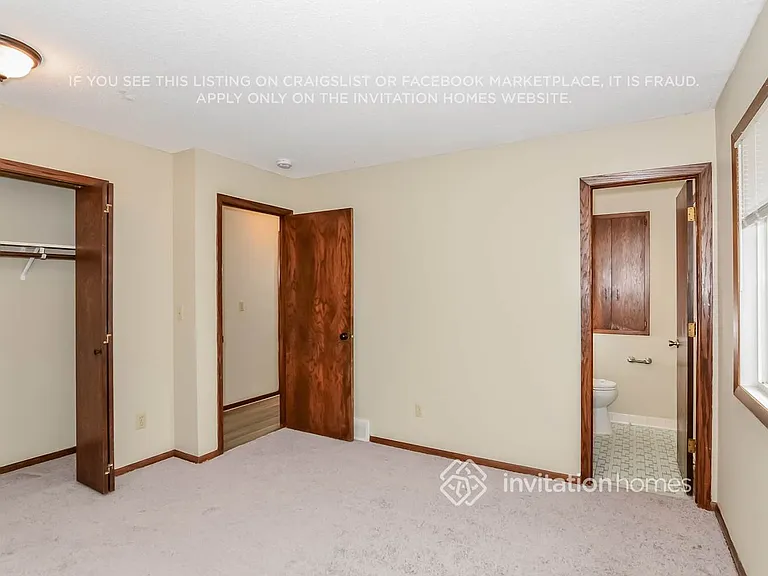 2601 E 121st St — Photo 9