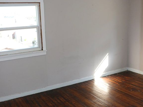 Bedroom Main Level
