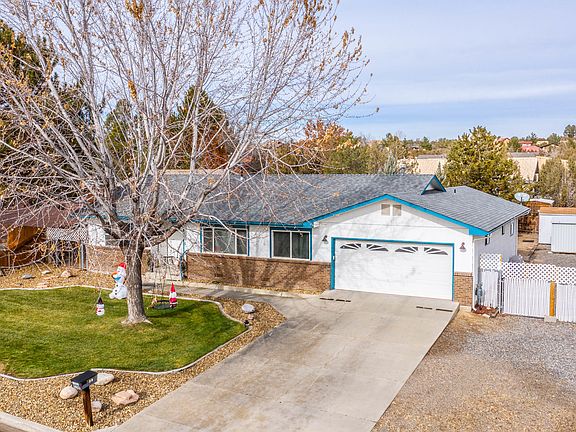 3rd image of 5704 Holmes Dr