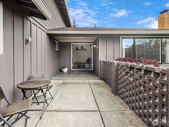 5th image of 1121 180th Street SW