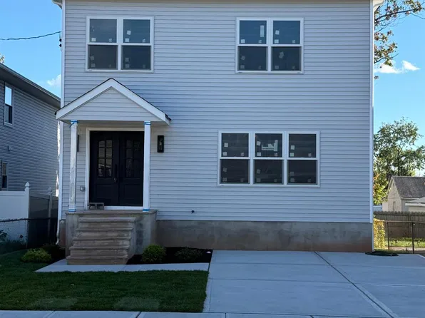 25 Fiat Ave, Iselin, NJ 08830