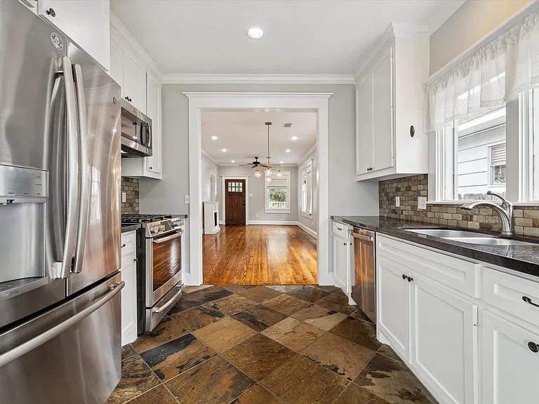 513 Northwood St #C — Photo 8