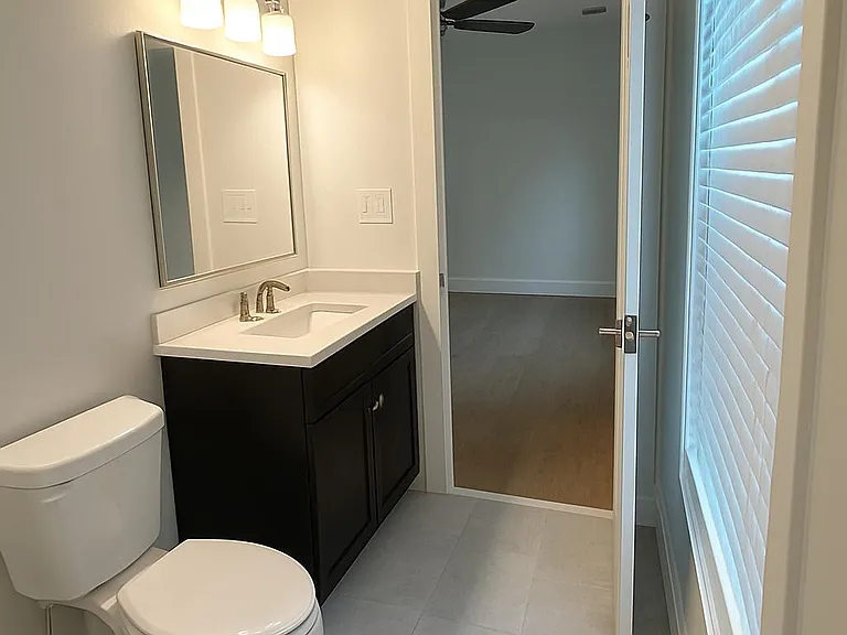 530 E Park Ave — Photo 20