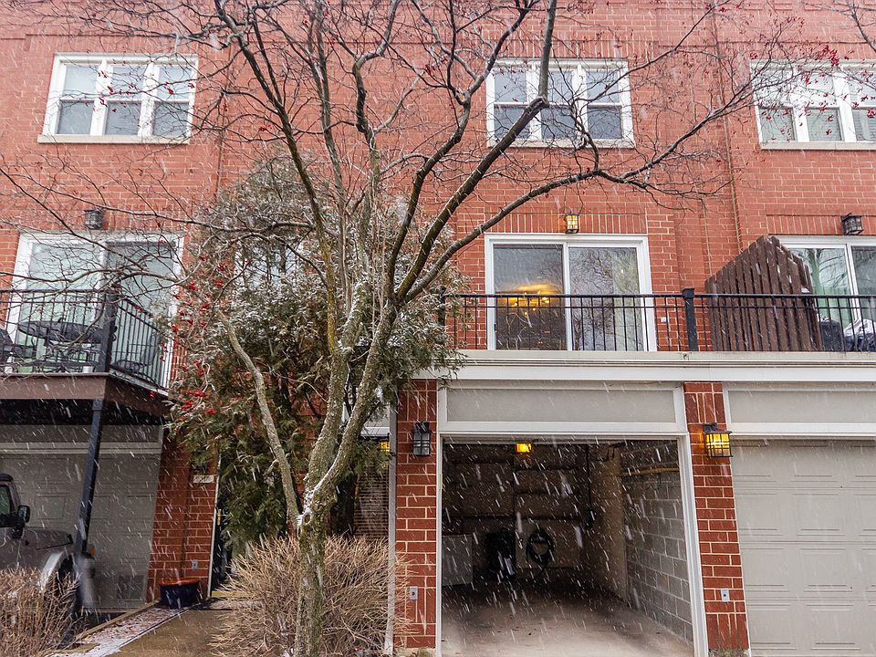 1st image of 2901 N Wolcott Ave Unit H