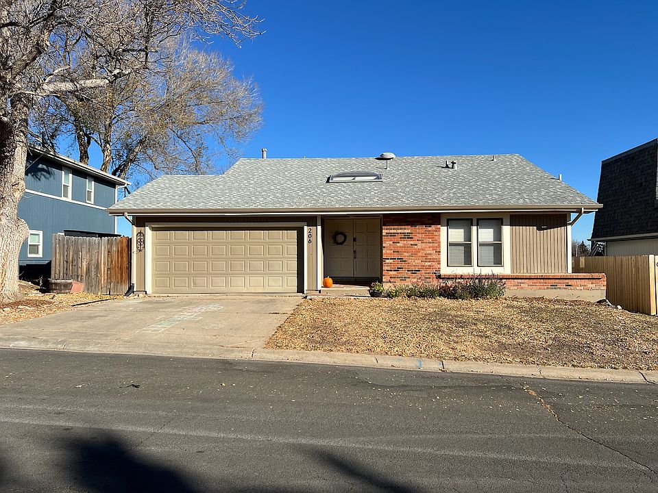 1st image of 206 Cypress Cir