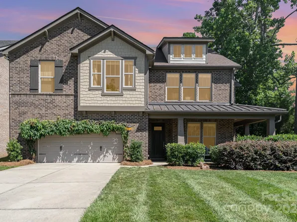104 Smithfield Dr, Charlotte, NC 28270
