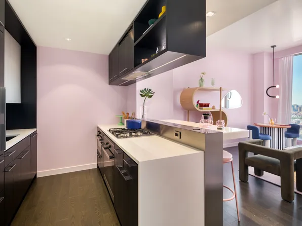 252 South Street 19N image 1 of 29