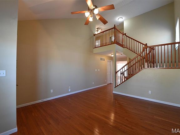 5th image of 1712 Preston Centre Dr