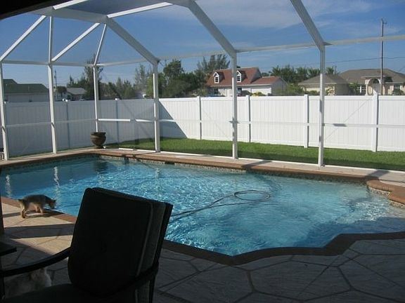 2nd image of 2528 SW 11th Ave